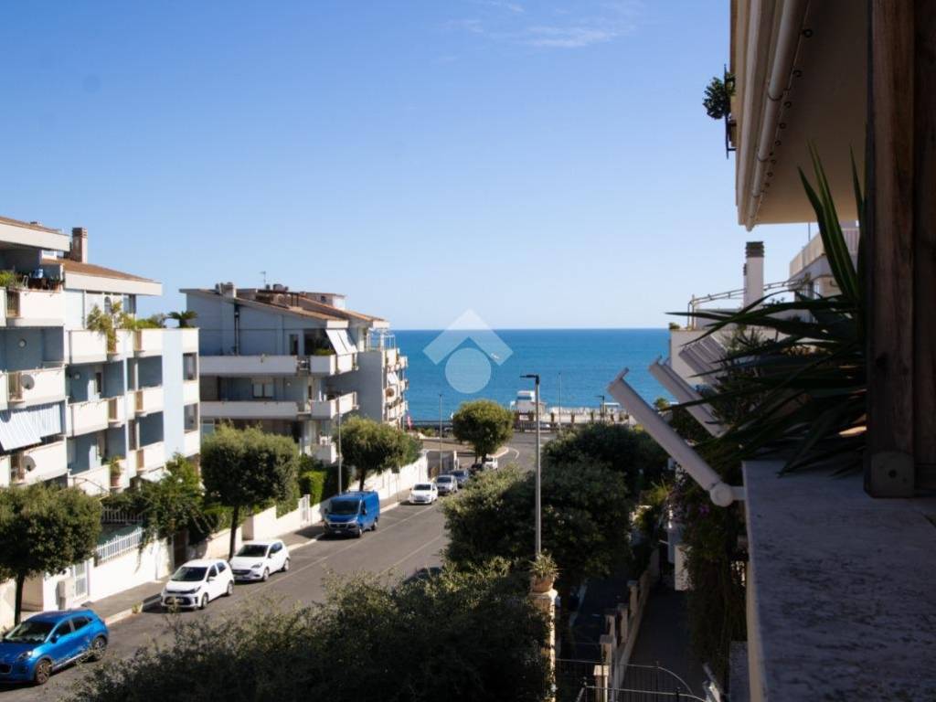 appartamento in vendita a Santa Marinella