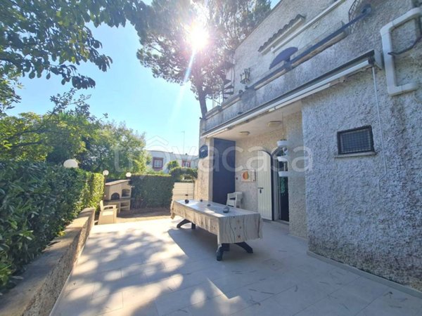 casa indipendente in vendita a Santa Marinella in zona Santa Severa