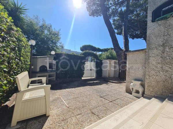 casa indipendente in vendita a Santa Marinella in zona Santa Severa