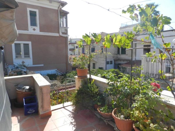 casa indipendente in vendita a Santa Marinella