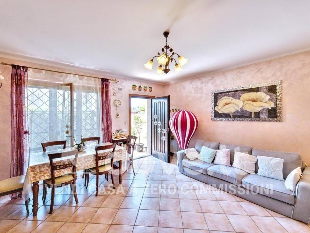 casa indipendente in vendita a Santa Marinella