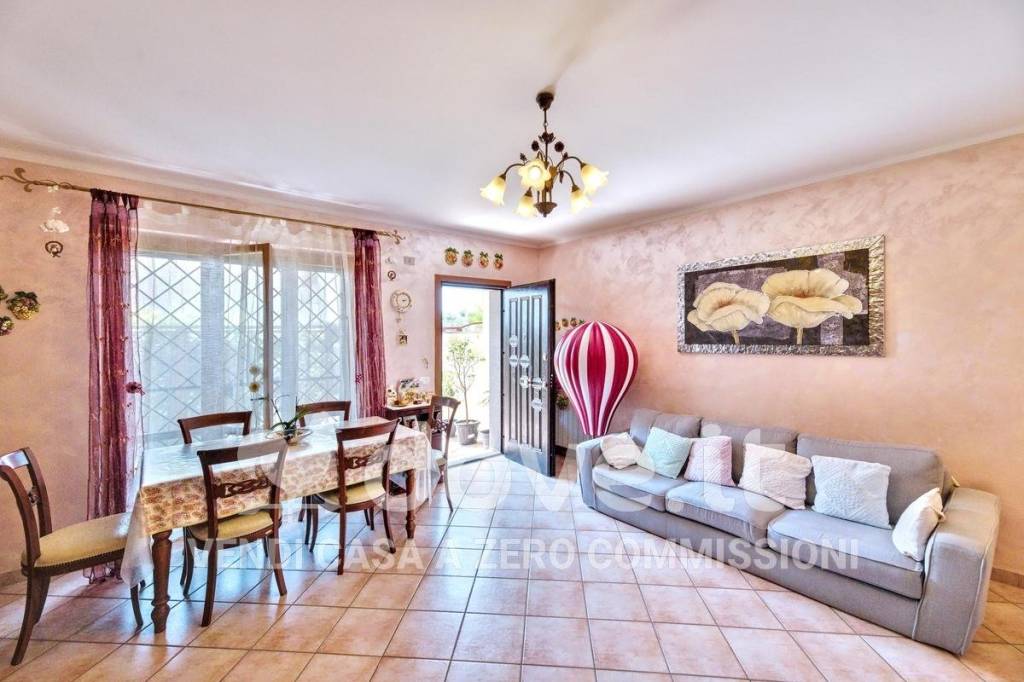 casa indipendente in vendita a Santa Marinella