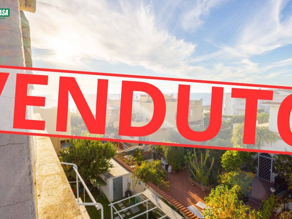 casa indipendente in vendita a Santa Marinella