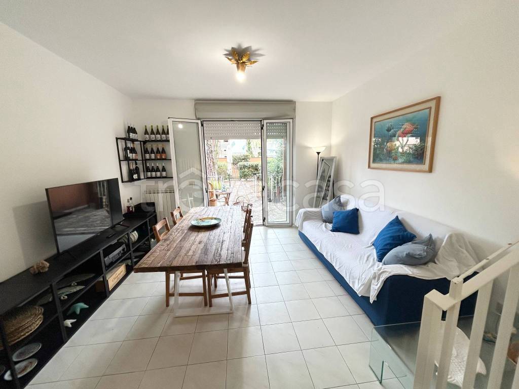 casa indipendente in vendita a Santa Marinella in zona Santa Severa