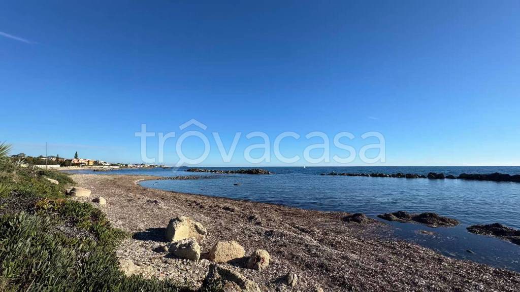 casa indipendente in vendita a Santa Marinella