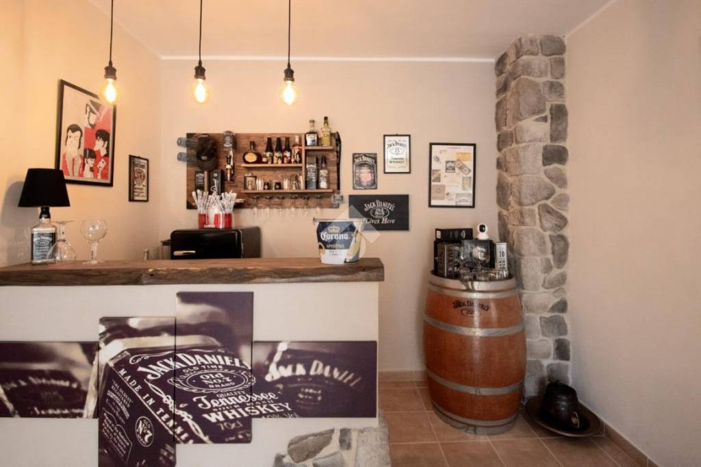 casa indipendente in vendita a Santa Marinella