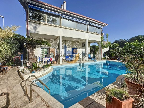casa indipendente in vendita a Santa Marinella