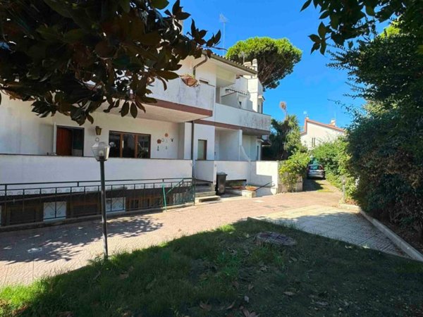 appartamento in vendita a Santa Marinella in zona Santa Severa