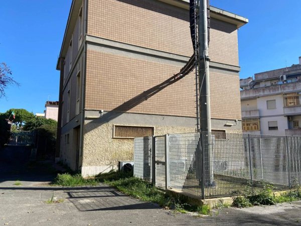 intera palazzina in vendita a Santa Marinella