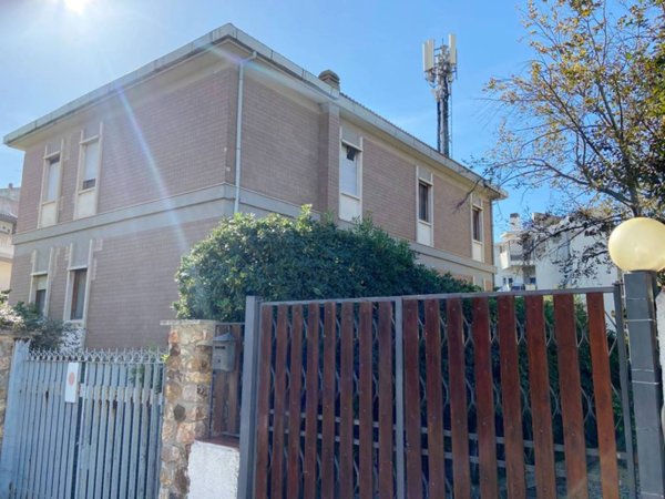 intera palazzina in vendita a Santa Marinella