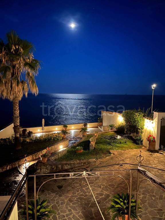 casa indipendente in vendita a Santa Marinella