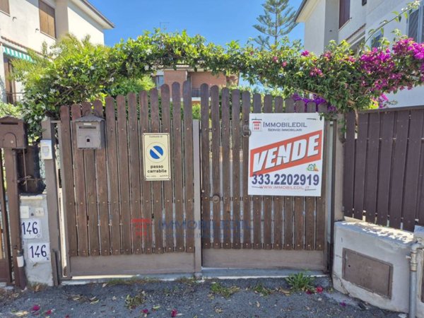 casa indipendente in vendita a Santa Marinella in zona Santa Severa