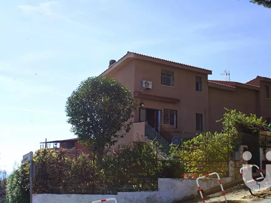 casa indipendente in vendita a Santa Marinella