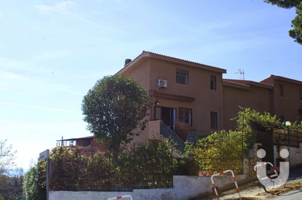 casa indipendente in vendita a Santa Marinella