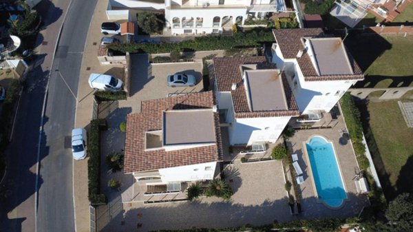 casa indipendente in vendita a Santa Marinella