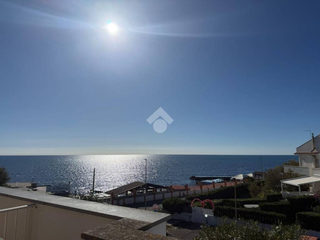 casa indipendente in vendita a Santa Marinella