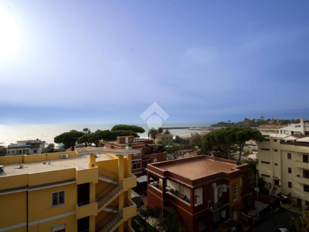 appartamento in vendita a Santa Marinella