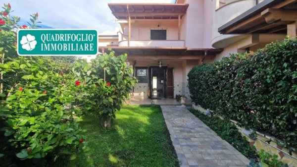 casa indipendente in vendita a Santa Marinella