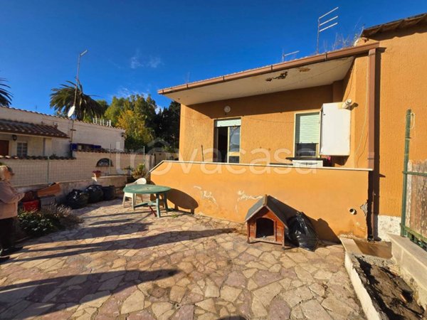 casa indipendente in vendita a Santa Marinella