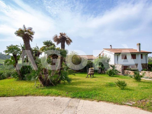 casa indipendente in vendita a Santa Marinella