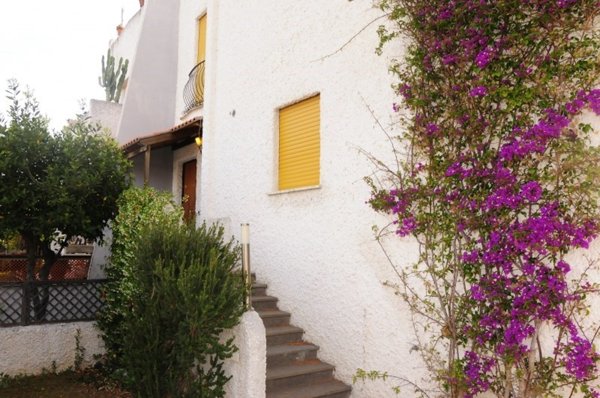 casa indipendente in vendita a Santa Marinella