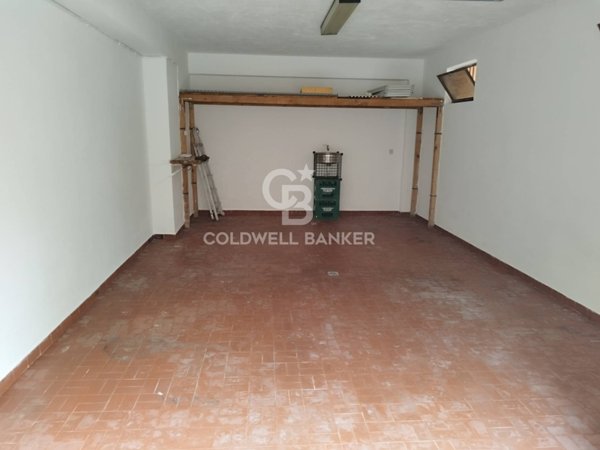 locale di sgombero in vendita a Santa Marinella