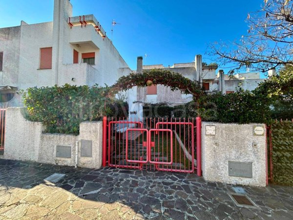 casa indipendente in vendita a Santa Marinella