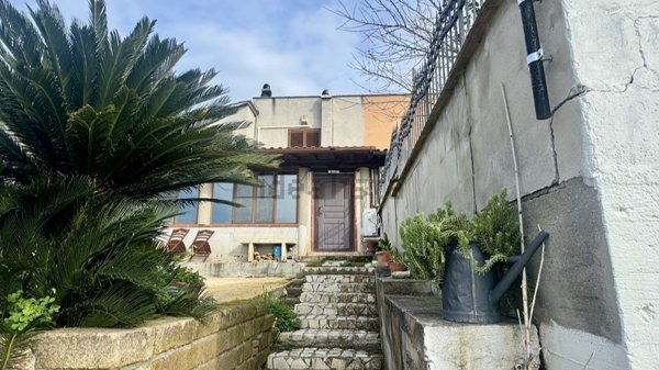 casa indipendente in vendita a Santa Marinella