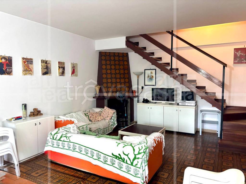 casa indipendente in vendita a Santa Marinella in zona Santa Severa