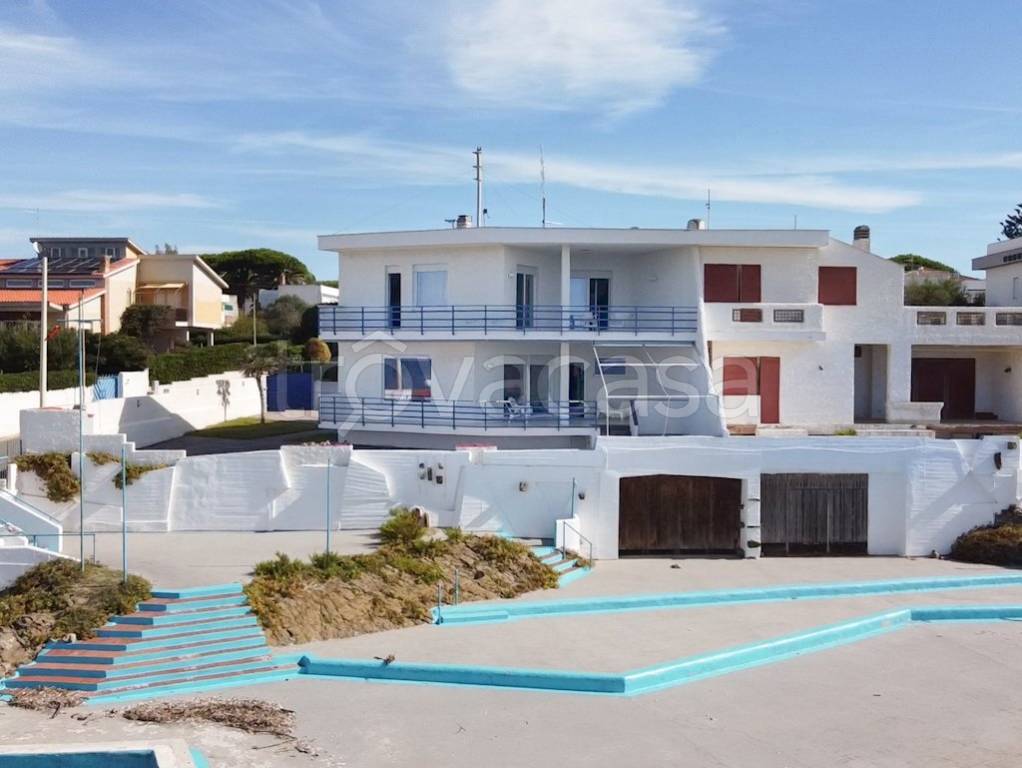 casa indipendente in vendita a Santa Marinella