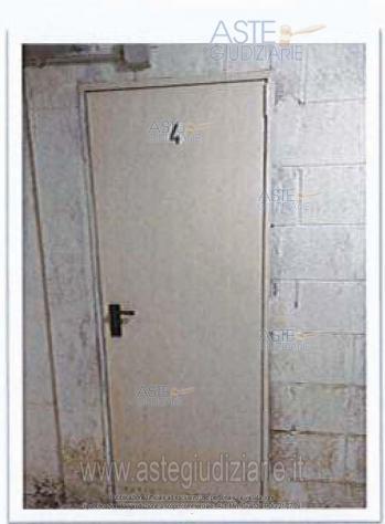 locale commerciale in vendita a Santa Marinella