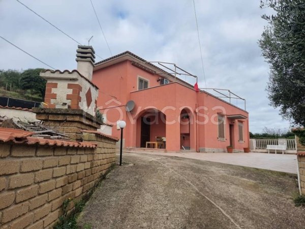 casa indipendente in vendita a Santa Marinella