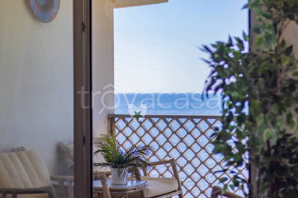 casa indipendente in vendita a Santa Marinella