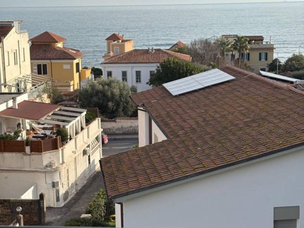 appartamento in vendita a Santa Marinella