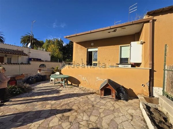 casa indipendente in vendita a Santa Marinella