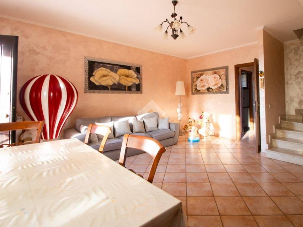 casa indipendente in vendita a Santa Marinella