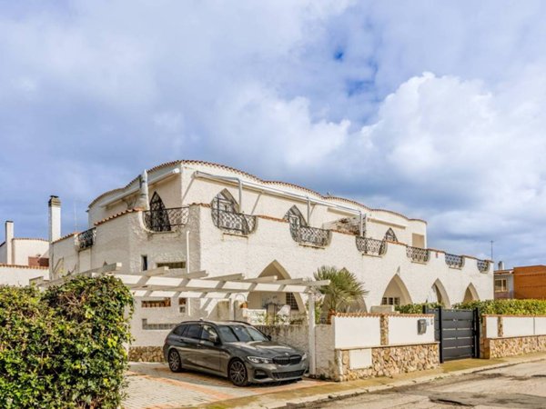 appartamento in vendita a Santa Marinella in zona Santa Severa