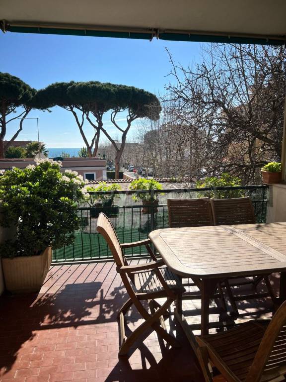 appartamento in vendita a Santa Marinella