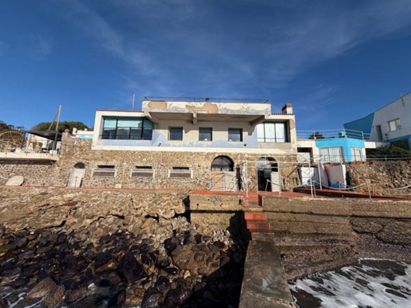 casa indipendente in vendita a Santa Marinella