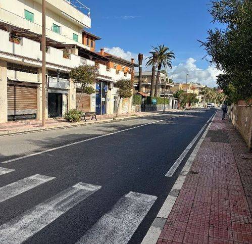 negozio in vendita a Santa Marinella