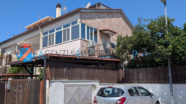 casa indipendente in vendita a Santa Marinella