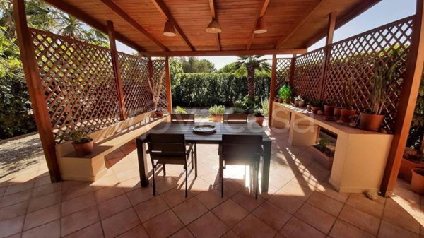 casa indipendente in vendita a Santa Marinella