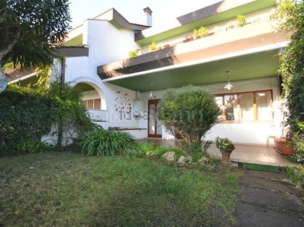 casa indipendente in vendita a Santa Marinella in zona Santa Severa