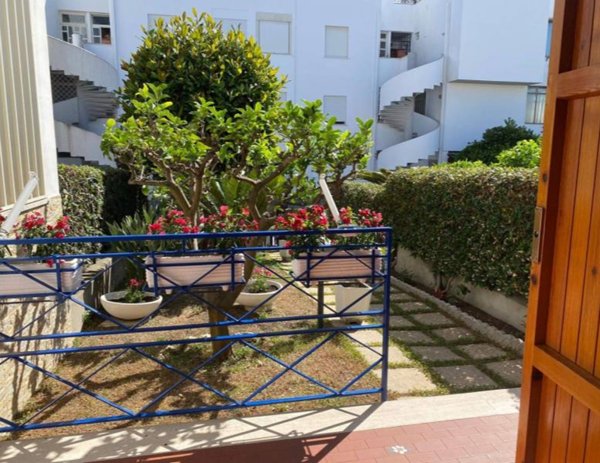 casa indipendente in vendita a Santa Marinella