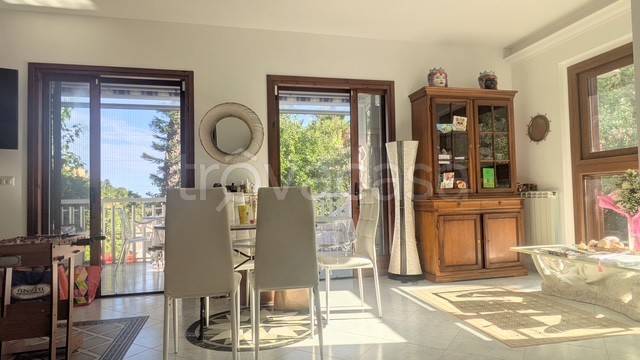 casa indipendente in vendita a Santa Marinella