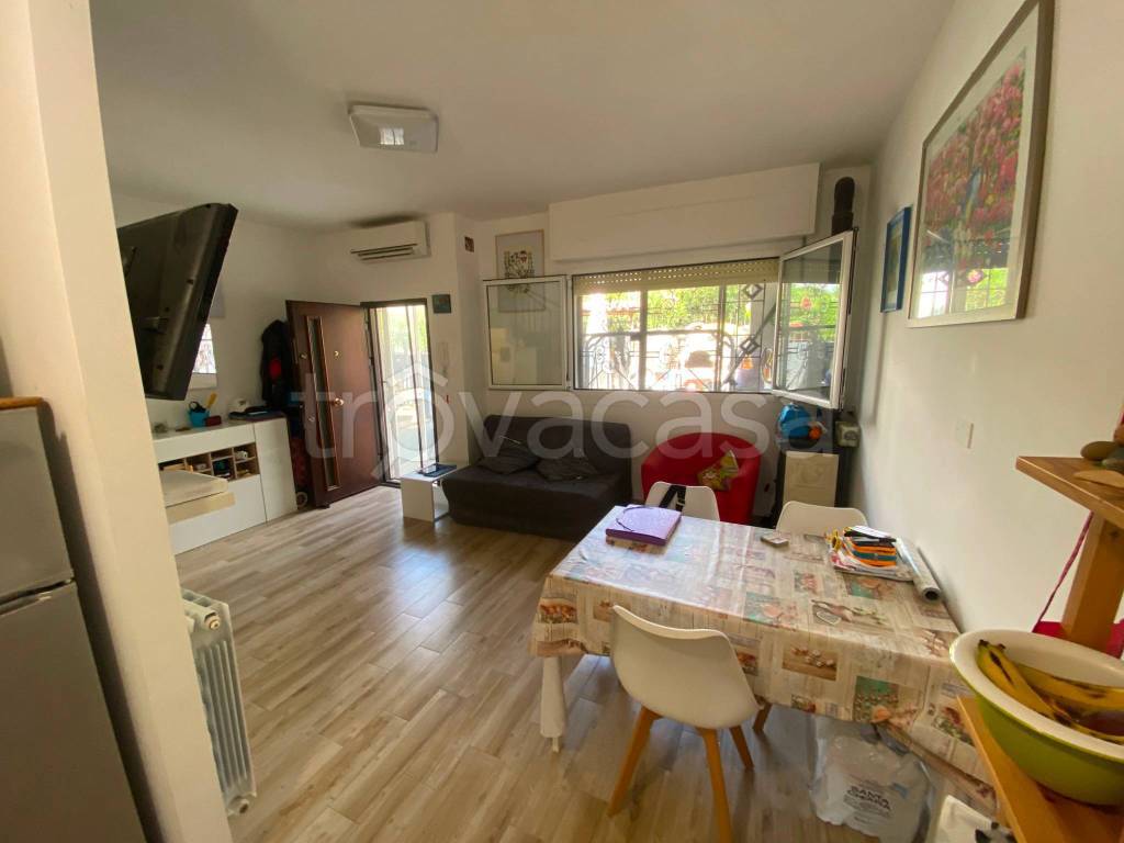 casa indipendente in vendita a Santa Marinella