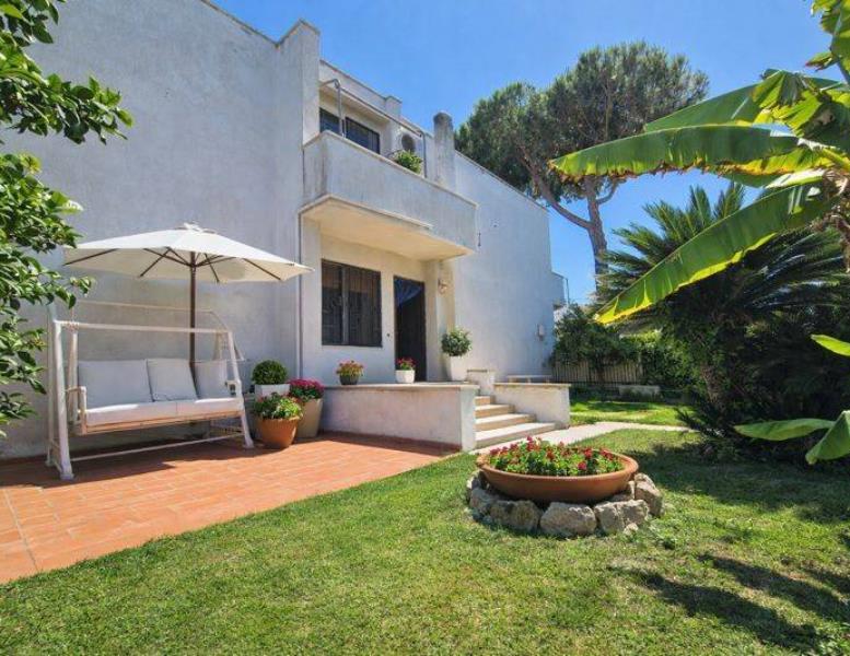casa indipendente in vendita a Santa Marinella