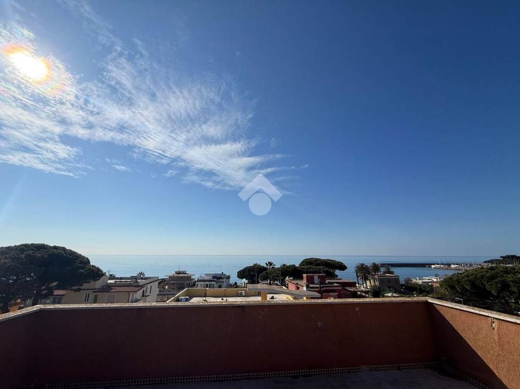 appartamento in vendita a Santa Marinella