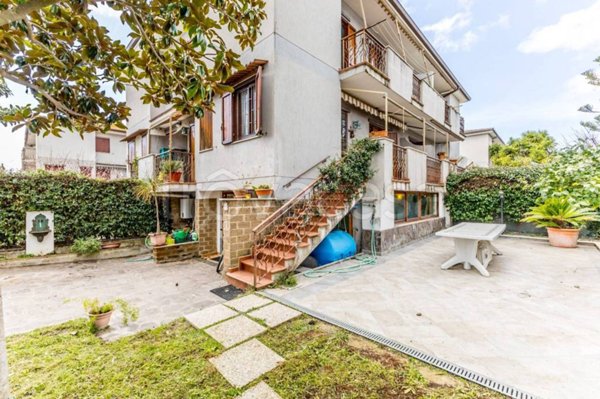casa indipendente in vendita a Santa Marinella in zona Santa Severa
