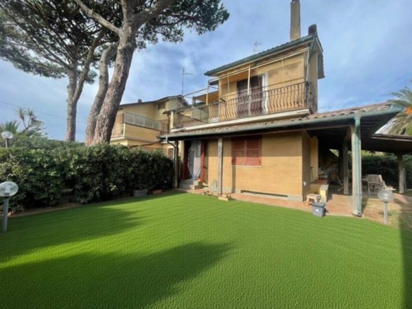 casa indipendente in vendita a Santa Marinella in zona Santa Severa